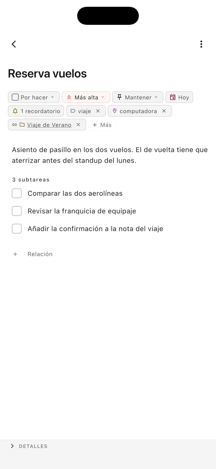 Interfaz de gestión de tareas de TaskForge para iPhone mostrando edición avanzada de tareas compatible con markdown y controles nativos de iOS