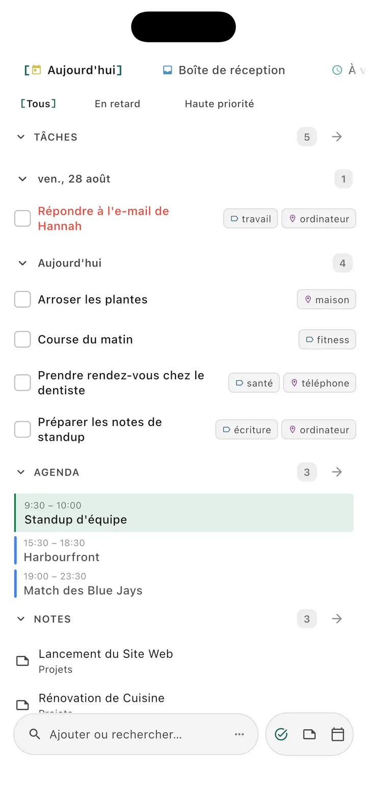 Interface principale de l'application iPhone de gestion de tâches Obsidian TaskForge montrant les espaces mobiles avec organisation GTD, dates d'échéance, priorités et design iOS natif pour la gestion de projet