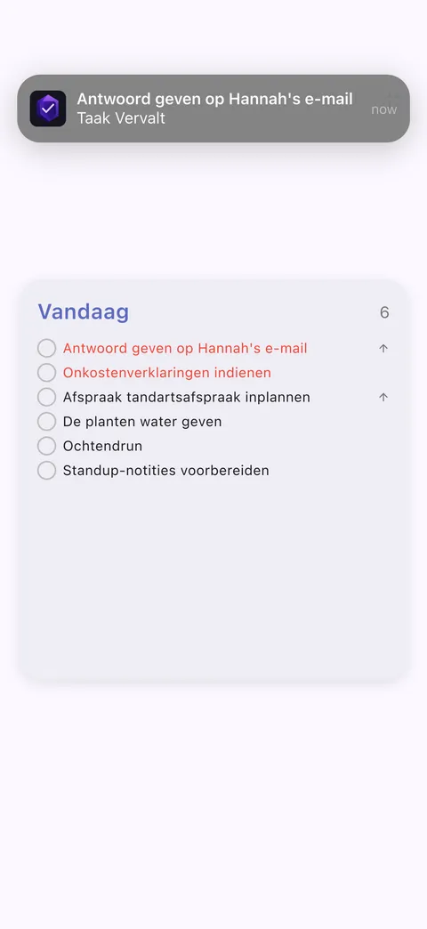TaskForge widgets met takenlijsten op iPhone en Mac startschermen
