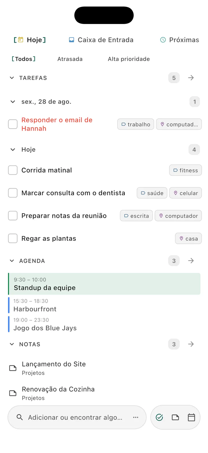 Interface principal do aplicativo TaskForge para iPhone mostrando Espaços móveis com organização GTD, datas de vencimento, prioridades e design nativo iOS para gerenciamento de projetos